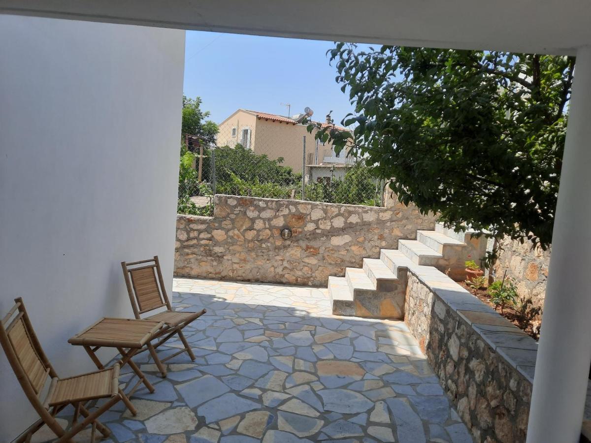 Tasos Rooms Himarë Exterior foto